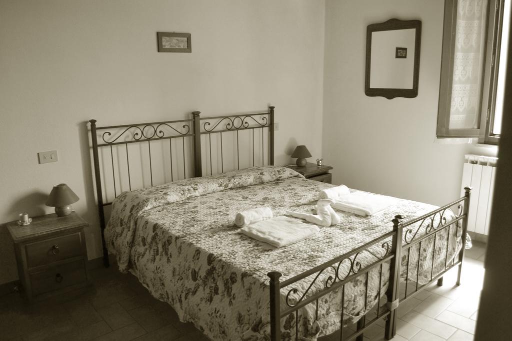 Villa Santa Maria Montalcino Pokój zdjęcie